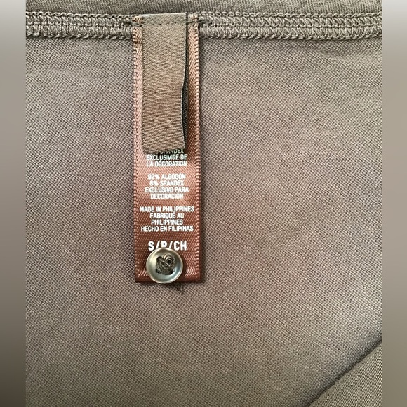 SKIMS Cotton Henley | Cocoa - Picture 10 of 10